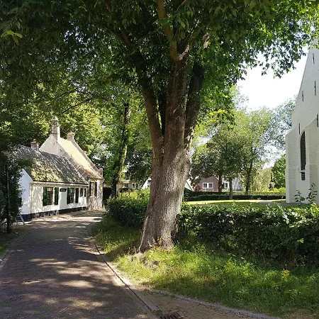 Holiday home Lush In Close To The Sea And Forest