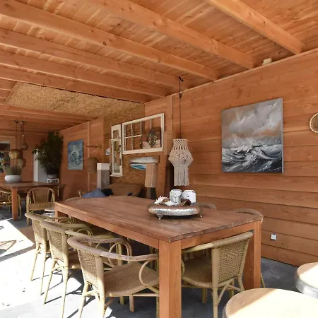 In Near Sea And Forest * Groet