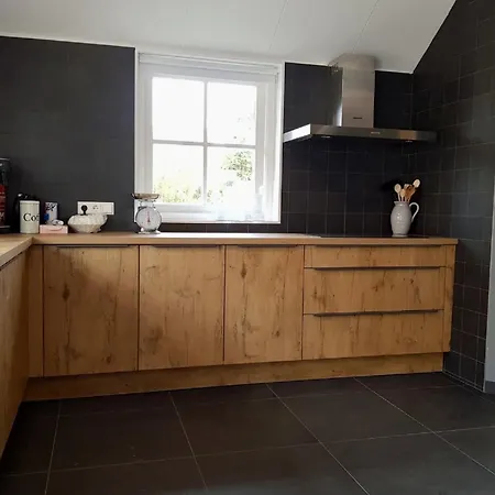Holiday home Lush In Close To The Sea And Forest