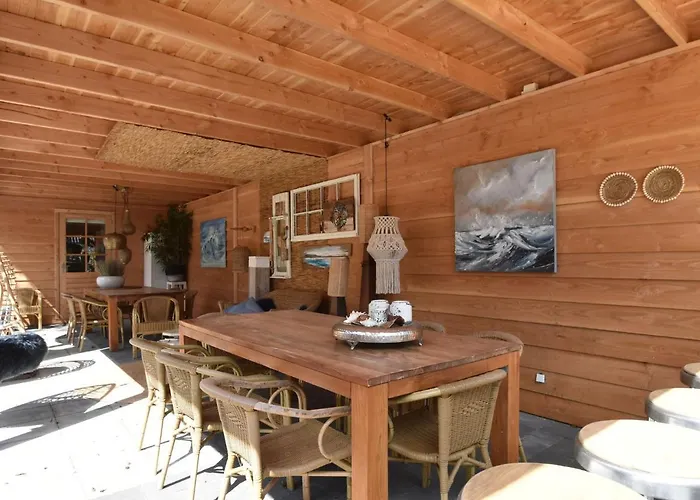 In Near Sea And Forest * Groet